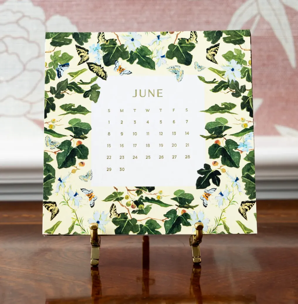 2025 Calendar in ThePearl Box