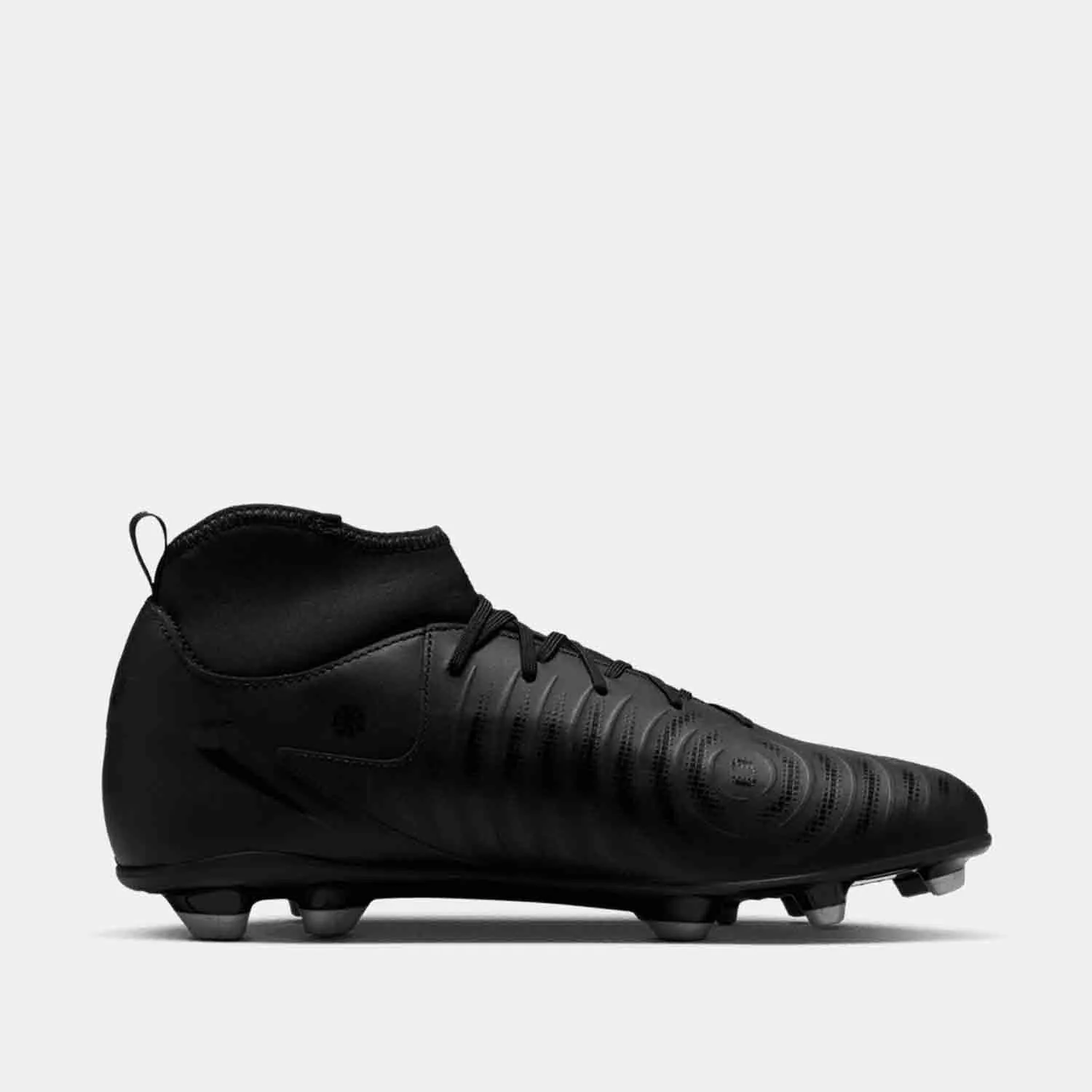 Nike Phantom Luna 2 Club Soccer Cleats