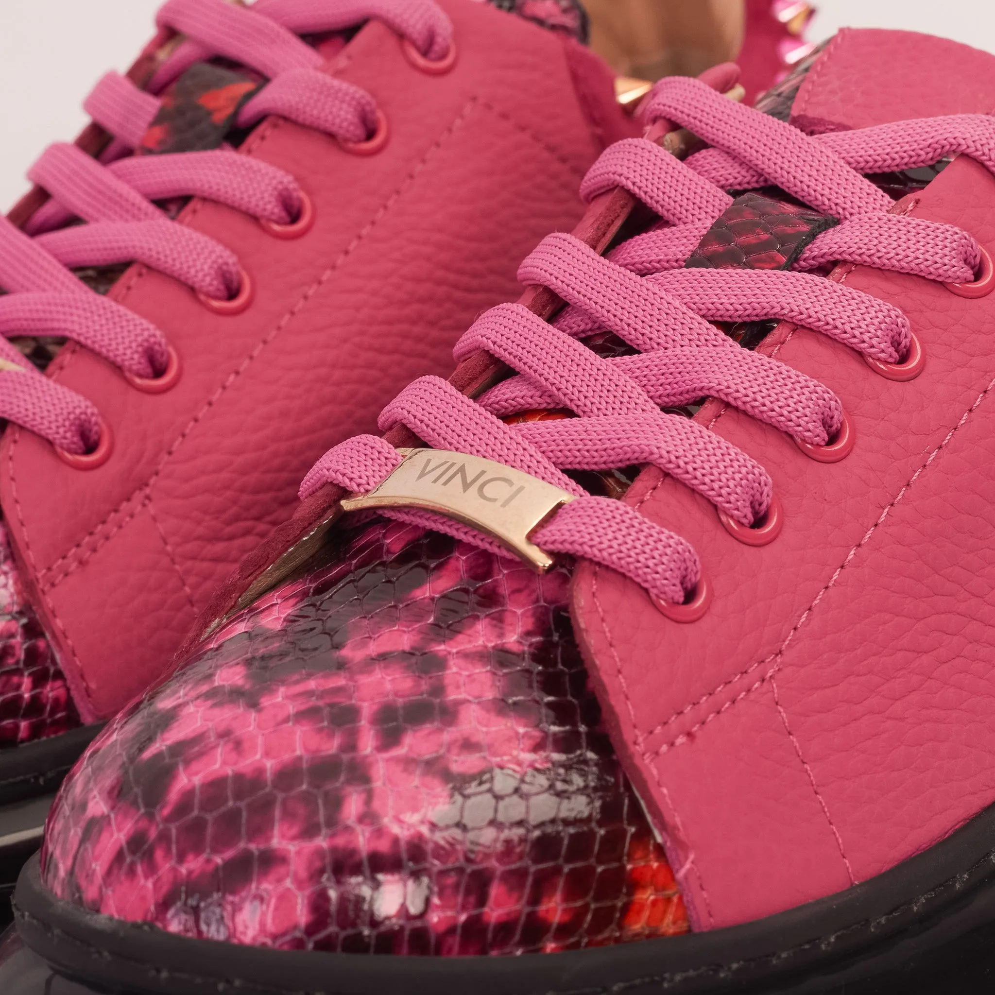 The Venezia Fushia Leather Women Sneaker